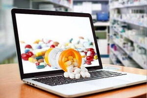 فروش اینترنتی دارو غیرقانونی است / با متخلفان برخورد قاطع می‌شود