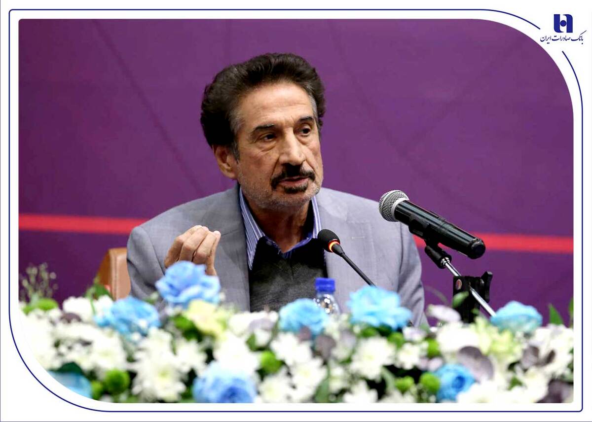 نخستین همایش هم‌اندیشی بانک صادرات ایران با فعالان صنعت پتروشیمی برگزار شد/ دبیر انجمن صنفی کارفرمایی صنعت پتروشیمی: سهم صنعت پتروشیمی در اقتصاد کشور به ۶ درصد می‌رسد