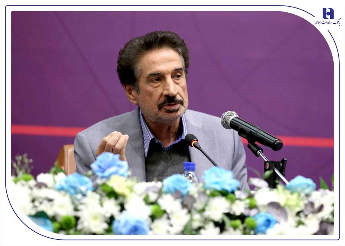 نخستین همایش هم‌اندیشی بانک صادرات ایران با فعالان صنعت پتروشیمی برگزار شد/ دبیر انجمن صنفی کارفرمایی صنعت پتروشیمی: سهم صنعت پتروشیمی در اقتصاد کشور به ۶ درصد می‌رسد