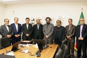 آیین تقدیر از مدیرعامل و اعضای سابق هیئت‌مدیره بیمه نوین برگزار شد