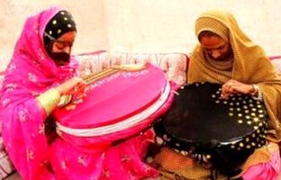 مهلت پرداخت تسهیلات قرض‌الحسنه اشتغال و مشاغل خانگی در شعب پست بانک ایران تا پایان اردیبهشت‌ماه ۱۴۰۵ تمدید شد