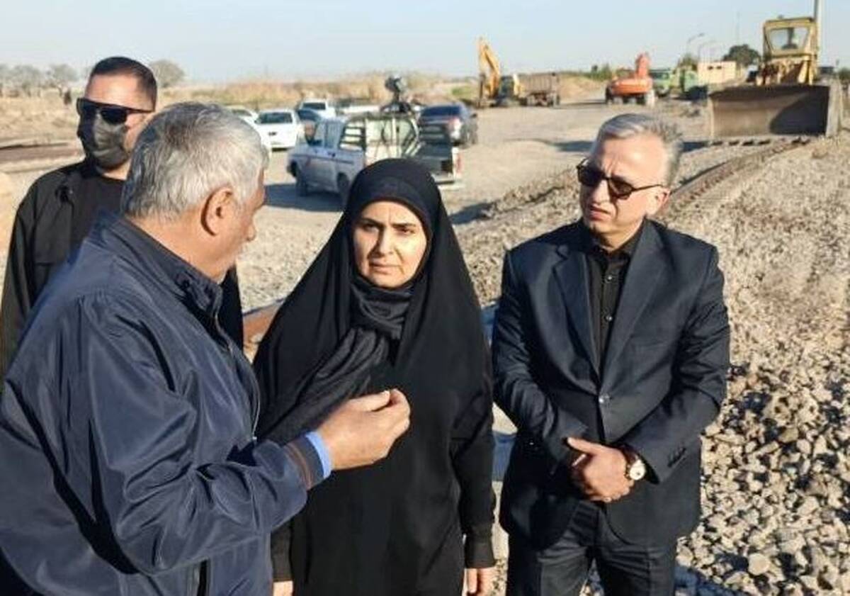 بازدید وزیر راه و شهرسازی از بازسازی محل تعرض دشمن به تاسیسات ریلی