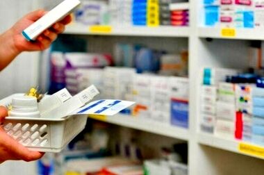 بحران ارزی و فشار بر زنجیره تأمین دارو / هشدار کمبود دارو و شیرخشک در ماه‌های آتی