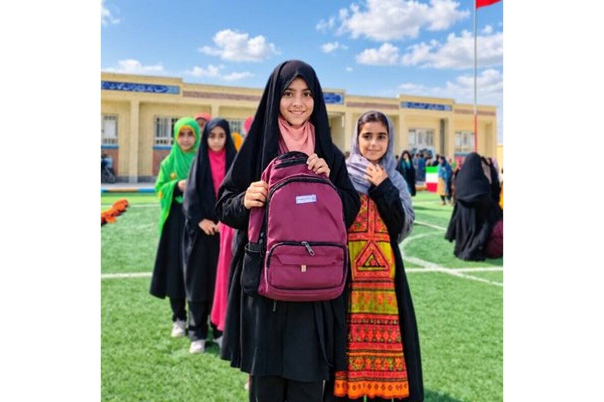 توزیع ۴۷۰۰ کوله‌پشتی و نوشت‌افزار در زنجیره مدارس بانک اقتصادنوین