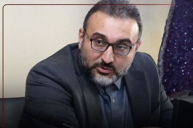 تجلیل از مدیر سابق روابط عمومی چادرملو