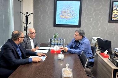 پست‌بانک ایران از سرمایه‌گذاران نیروگاه‌های خورشیدی حمایت می‌کند/ آغاز ثبت‌نام اعطای تسهیلات تا سقف ۴۰۰ میلیارد ریال به ازای هر مگاوات