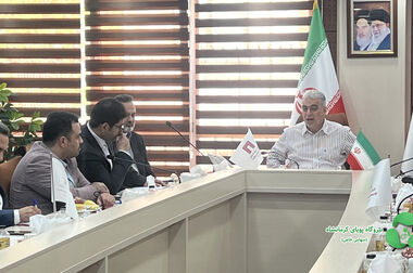 ورود حجم عظیمی از پنل‌های خورشیدی به کارگاه نیروگاه پویای کرمانشاه