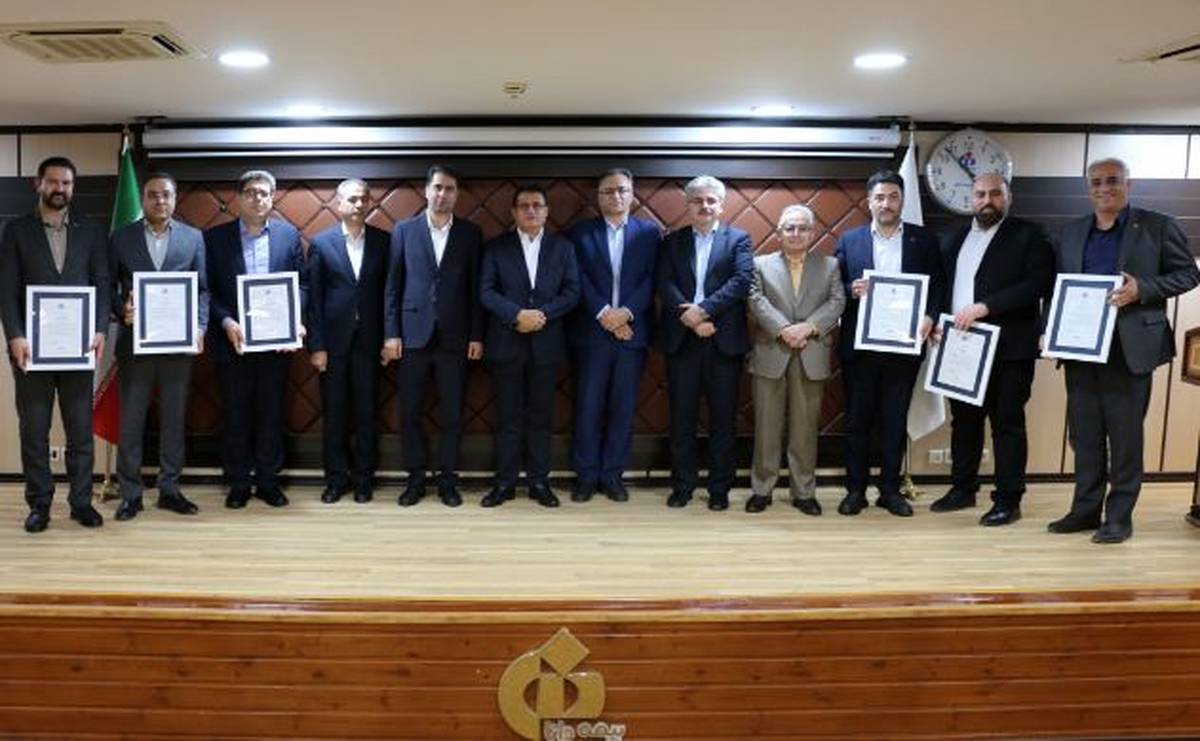 موفقیت شعب برتر حاصل همت، انضباط و پایبندی به استانداردهای حرفه‌ای است