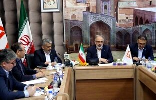 حرکت به سوی مشتری‌مداری هوشمند و توسعه خدمات غیرحضوری در دستور کار است