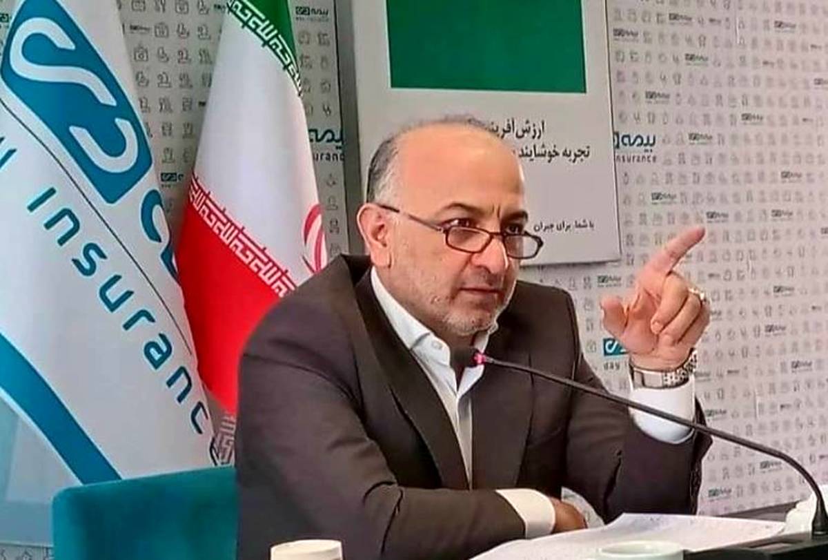 کسب موفقیتهای متعدد مرهون تلاش کارکنان / مشتری مداری سیاست اصلی بیمه دی