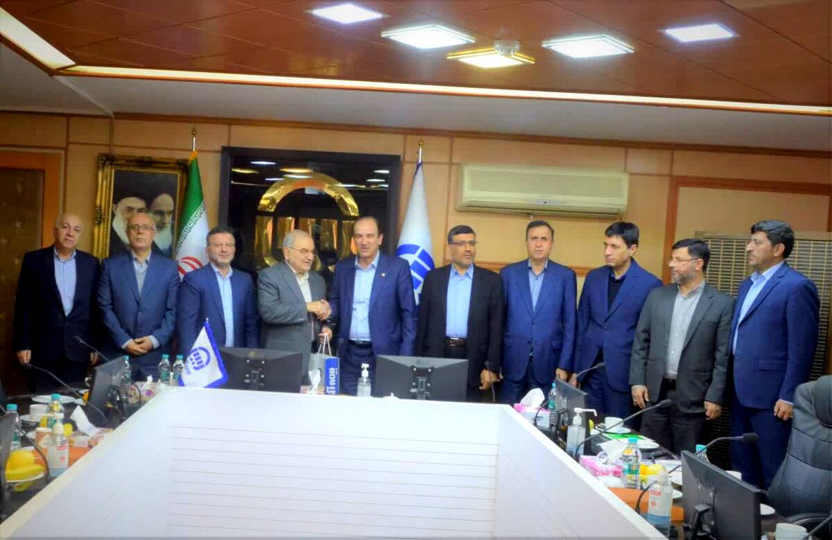 برگزاری مراسم تودیع سید مهدی صادقی، عضو اسبق هیات مدیره و سرپرست سابق معاونت توسعه سرمایه انسانی و پشتیبانی بیمه آسیا
