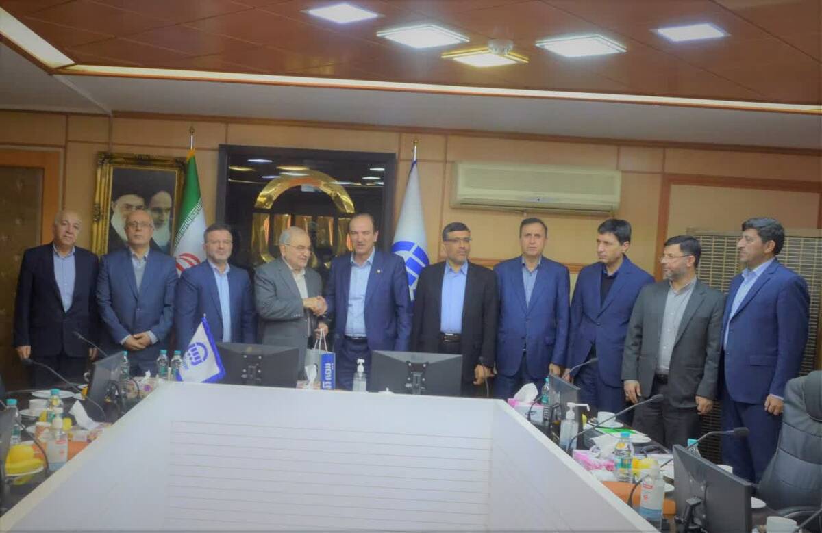 برگزاری مراسم تودیع سید مهدی صادقی، عضو اسبق هیات مدیره و سرپرست سابق معاونت توسعه سرمایه انسانی و پشتیبانی بیمه آسیا