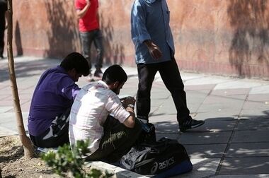 مرغ هم از سفره کارگران پر کشید!/ پول یک وعده چلومرغ، بیشتر از مزد روزانه کارگران