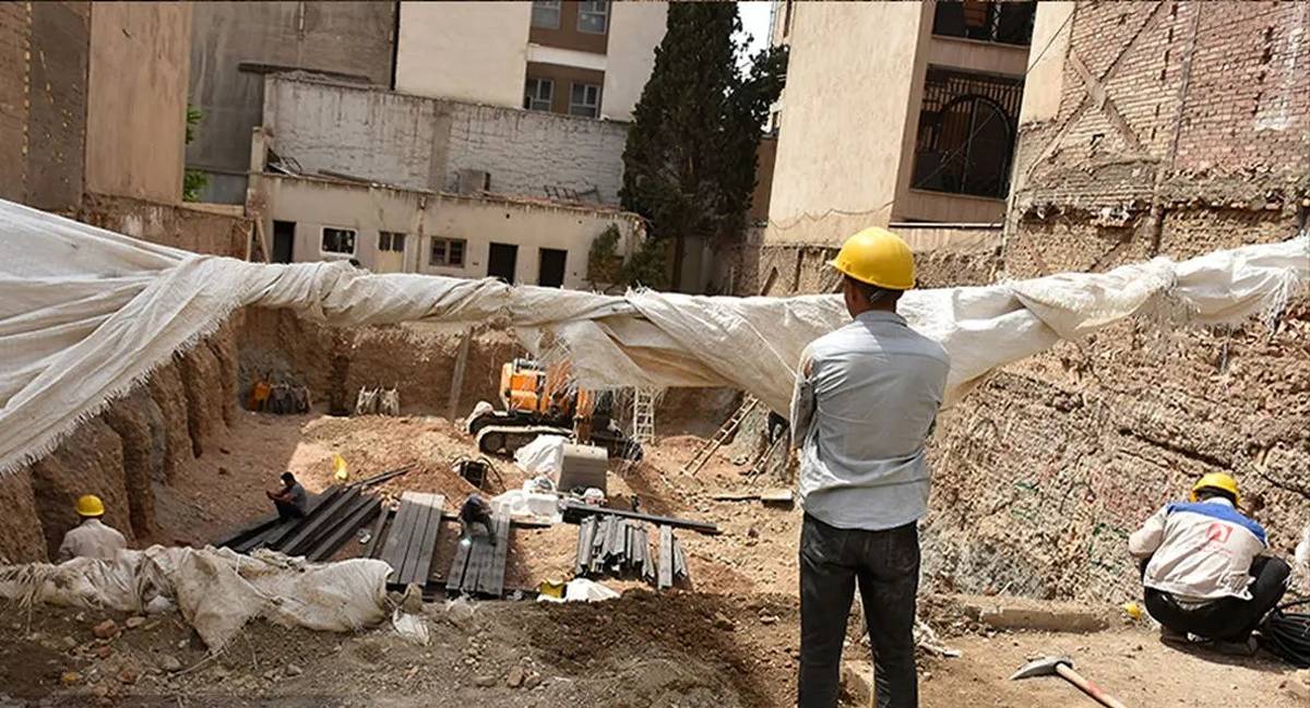  تبعیض در حق کارگران ساختمانی/ از فشار روانی تا محرومیت از بیمه‌ی تامین اجتماعی