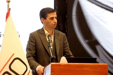 حضور استاندار یزد در غرفه چادرملو در دوازدهمین نمایشگاه فن‌بازار یزد