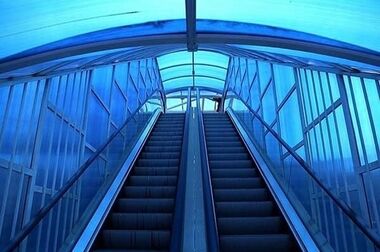 هویت بخشی بصری به میدان کتاب با اجرای نقاشی گرافیتی