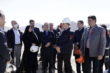 فاز نخست نیروگاه خورشیدی ۱۰۰ مگاواتی هریس اواخر سال آینده وارد مدار می‌شود