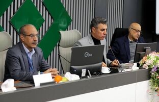  اولین کافه کتاب پژوهشکده بیمه با بررسی و نقد کتاب "فرهنگنامه دیات: به انضمام نظریه‌های مشورتی قوه قضاییه و آرای وحدت رویه" برگزار شد