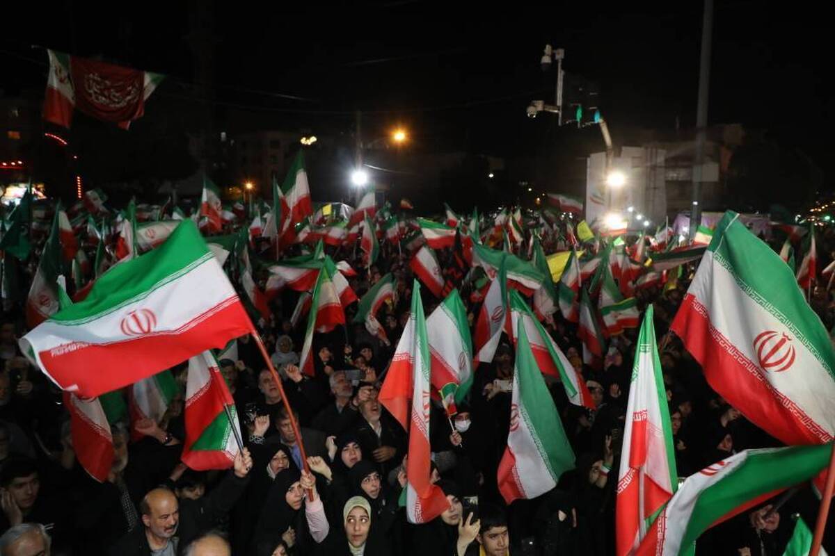 از آیین تشییع شهدا تا خدمت‌رسانی به شهروندان در چهارراه نبرد