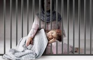  هدیه روز مادر از سوی بانک مسکن؛ سه بانوی زندانی جرایم غیرعمد از بند رها شدند