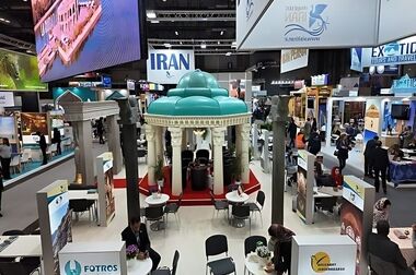 رالی‌تور و گردهمایی خودروهای تاریخی در محکومیت تجاوز به میراث فرهنگی و تاریخی ایران برگزار شد