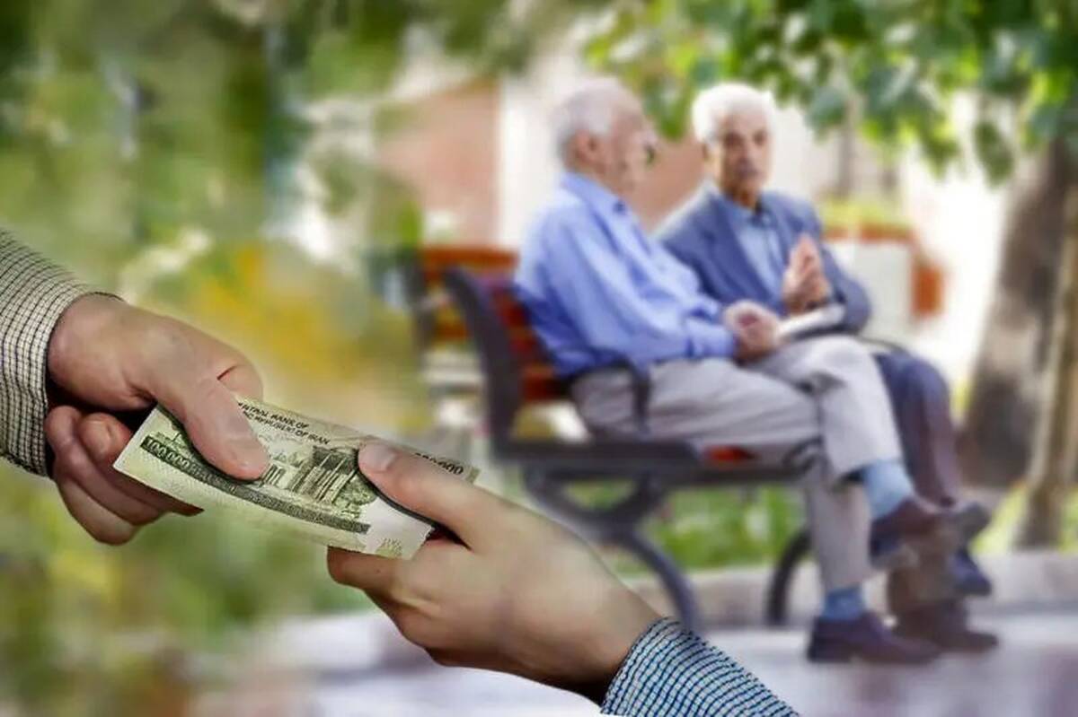  پدیده‌ای غیرقانونی به نامِ «بیمه طلایی بازنشستگان»/ کارگران بازنشسته خدمات VIP نمی‌خواهند، درمان را گران‌تر نکنید!