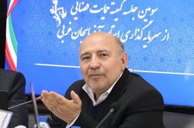 بازدید مدیرعامل سازمان منطقه آزاد ماکو از هنرستان فنی شهید پیر احمدی؛ بررسی میدانی مشکلات و موانع آموزشی