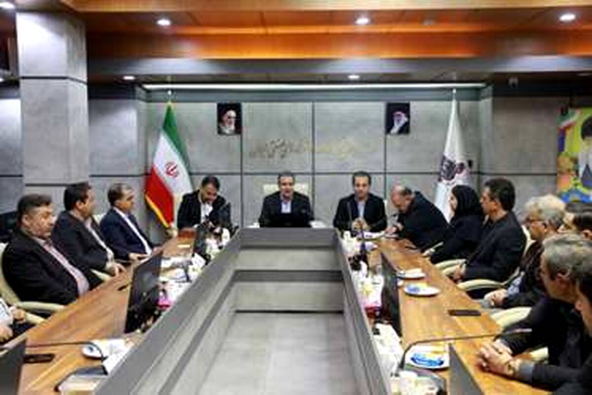 دیدار نوروزی مدیرعامل سازمان صنایع کوچک و شهرک های صنعتی ایران با کارکنان