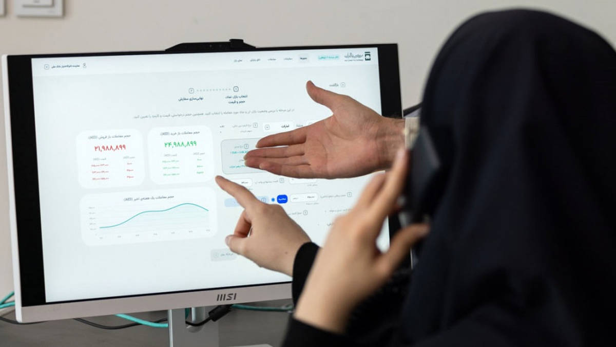 طی هفته گذشته ۸۲۸ میلیون دلار در بازار ارز تجاری معامله شد