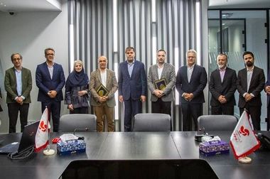 اپلیکیشن «آپ»؛ حامی رویداد «فین‌‌تک ایران ۱۴۰۴» و گزارش‌های تخصصی تکراسا