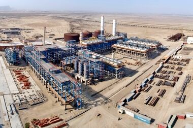دیدار مدیرعامل شرکت پتروشیمی بدر شرق با رئیس کمیسیون اقتصادی مجلس