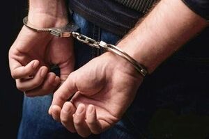 دستگیری عامل نزاع خانوادگی در تهران؛ کشف کلت کمری، فشنگ جنگی و قمه