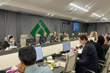 تأکید رئیس پژوهشکده بیمه بر نقش صنعت بیمه در تقویت تاب ‌آوری اقتصاد ملی