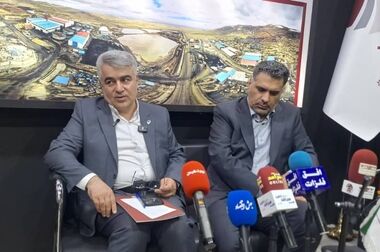 بازدید دکتر انارکی محمدی، نماینده رفسنجان و عضو کمیسیون اقتصادی مجلس شورای اسلامی از غرفه صبانور