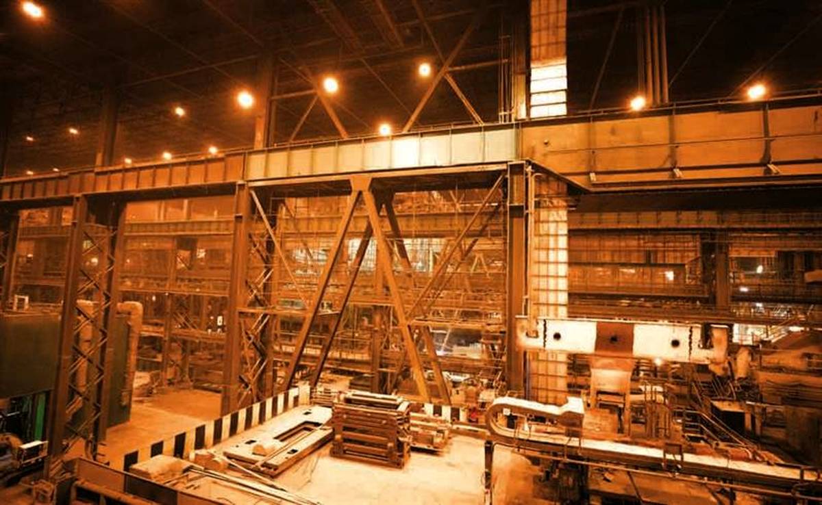 اصلاح اساسی سازه‌های حامل جرثقیل‌های حمل پاتیل مذاب فولاد مبارکه