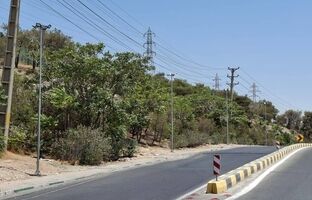 نصب ۱۲ پایه برج نوری ورودی شهرک شهید دقایقی