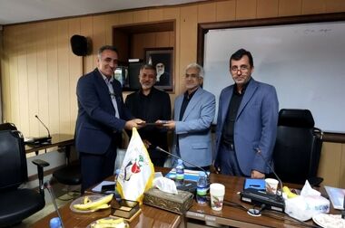  برگزاری آیین تکریم بازنشستگان با حضور استاندار کردستان و مسئولان بیمه دی