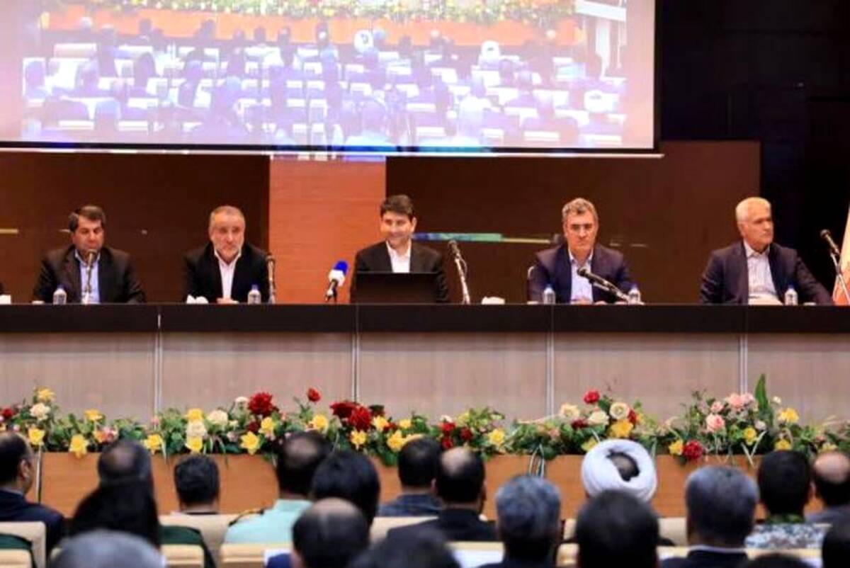 گزارش مدیر عامل پست بانک ایران در جلسه شورای اداری خراسان جنوبی و تقدیر استاندار از عملکرد بانک