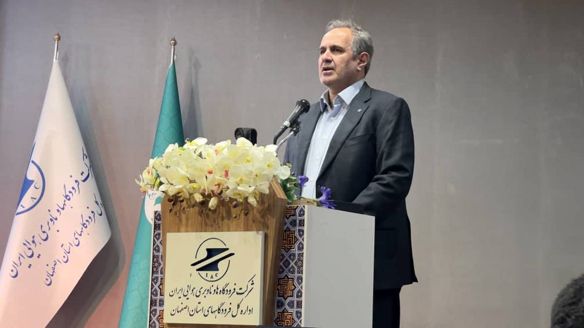 توسعه شرکت‌های هواپیمایی بومی، راهکار اصلی رونق فرودگاه‌های کشور