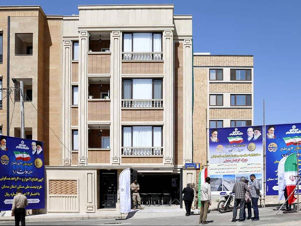  با حضور وزیر کشور، ۲۶۰۰ واحد مسکونی نهضت ملی تامین مالی شده توسط بانک مسکن در استان سمنان افتتاح شد