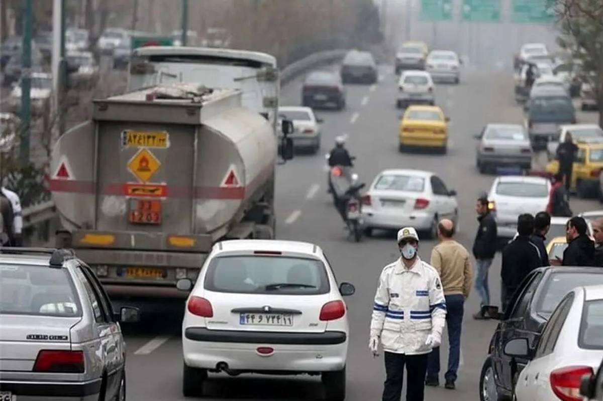 اعمال قانون ۲۲ هزار وسیله نقلیه به علت تخلفات آلاینده و دودزا در پایتخت/ ۱۳ هزار خودروی دارای نقص فنی در تیرماه جریمه شدند