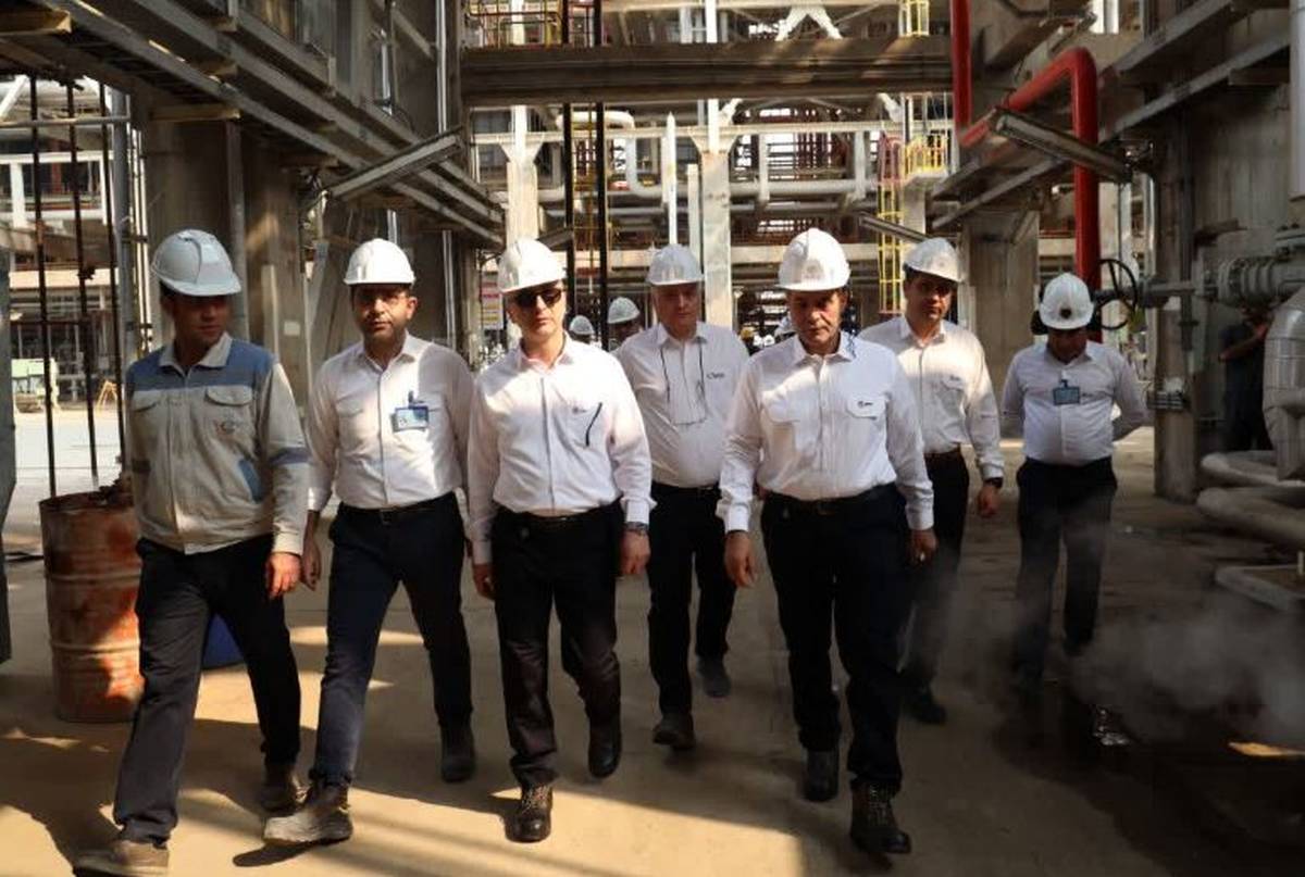 گام های نهایی پیش از افتتاح؛ مدیر عامل شرکت سرمایه گذاری تجاری شستان در بازید از مجتمع پتروشیمی بوشهر