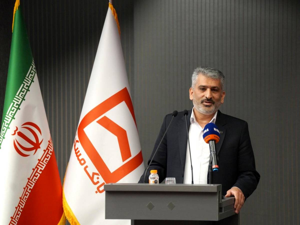 لزوم هدایت منابع تسهیلات نهضت ملی به چرخه بانک مسکن با رویکرد بازاریابی زنجیره‌ای