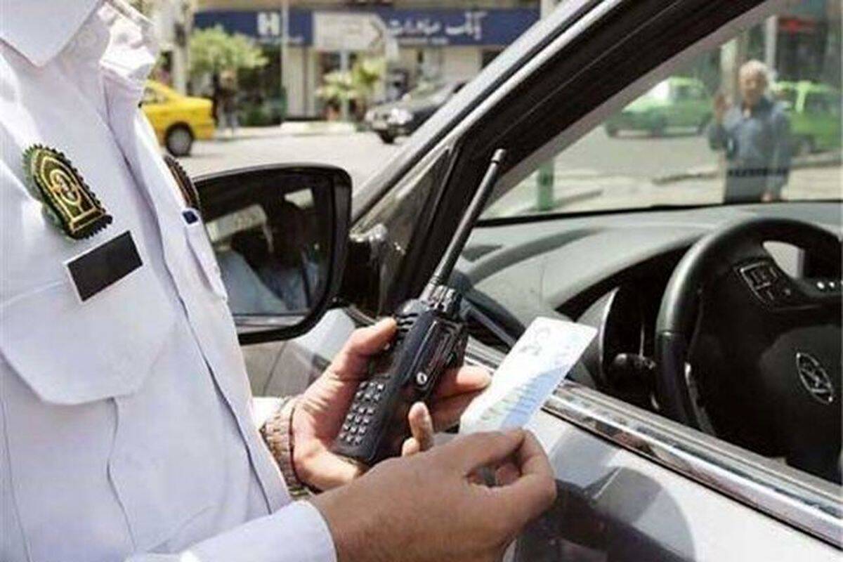 اعمال قانون بیش از ۵۸ هزار فقره تخلف کامیون و ثبت بیش از ۴۱ هزار فقره تخلف گذرگاه عابر پیاده در مهر ماه امسال پایتخت/حضور بانوان پلیس در کنار مدارس دخترانه؛ فراتر از روان سازی ترافیک