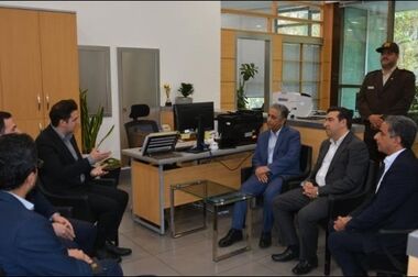 بازدید سر زده مدیرعامل بانک صنعت و معدن از مدیریت استانی و شعبه اصفهان این بانک