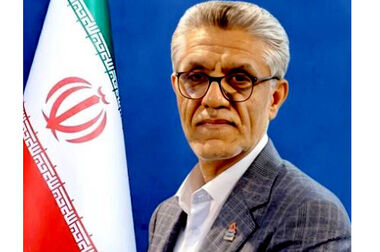 آیین تجلیل از تلاشگران و کارگران نمونه در شرکت پتروشیمی شیراز برگزار شد