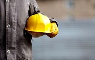  قانون‌گریزی‌ها در بازار کار؛ از ندادن مزایا تا بیمه‌نکردن