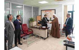 دعوت به آرامش روح و جان در سایه نماز جماعت / دیدار صمیمانه امام جماعت بانک مسکن با همکاران ستاد مرکزی
