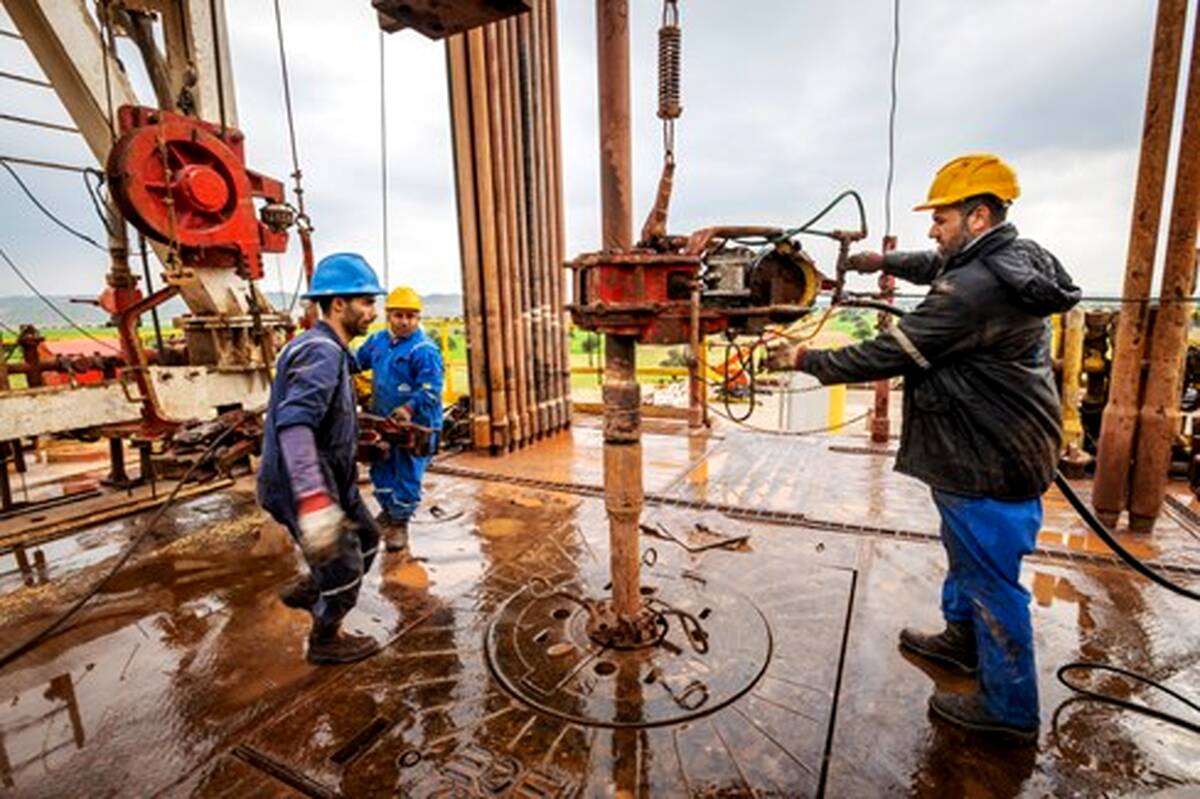 تکمیل ۷ حلقه چاه منصورآباد با تجهیزات ایرانی؛ جهش ۱۲ هزار بشکه‌ای در تولید نفت