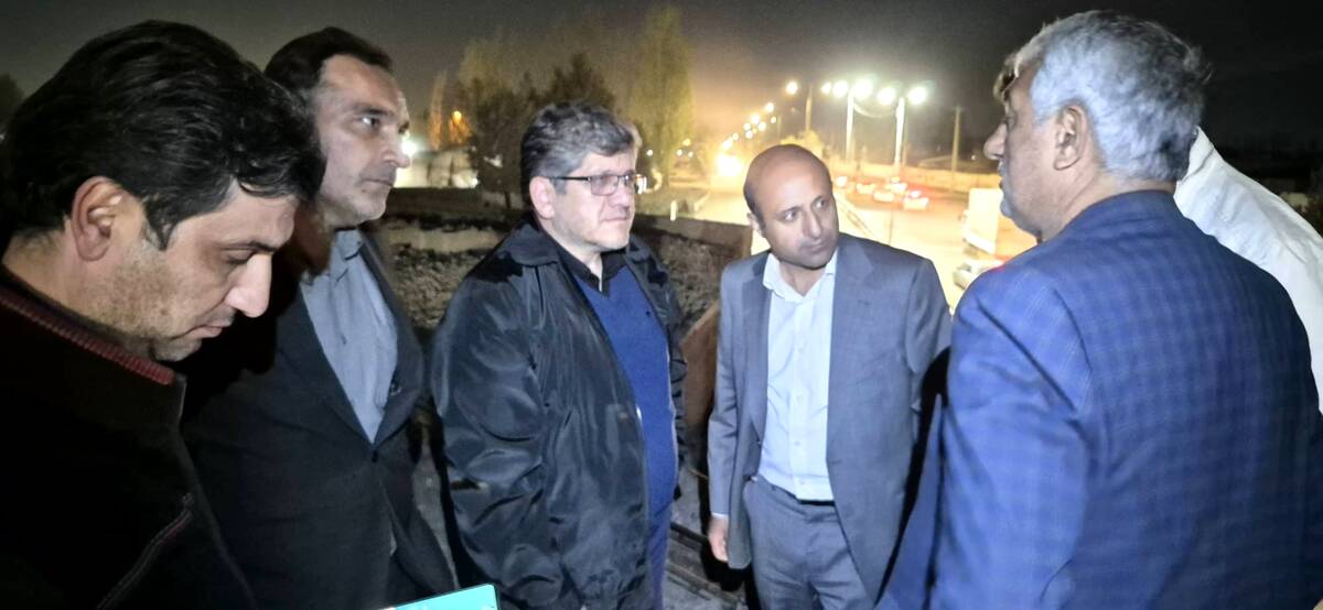 بازگشت ایمن یک مسیر دیگر مهم ریلی/ حضور شبانه مدیرعامل راه‌آهن در عملیات بازسازی محور پل کردان - چهارباغ